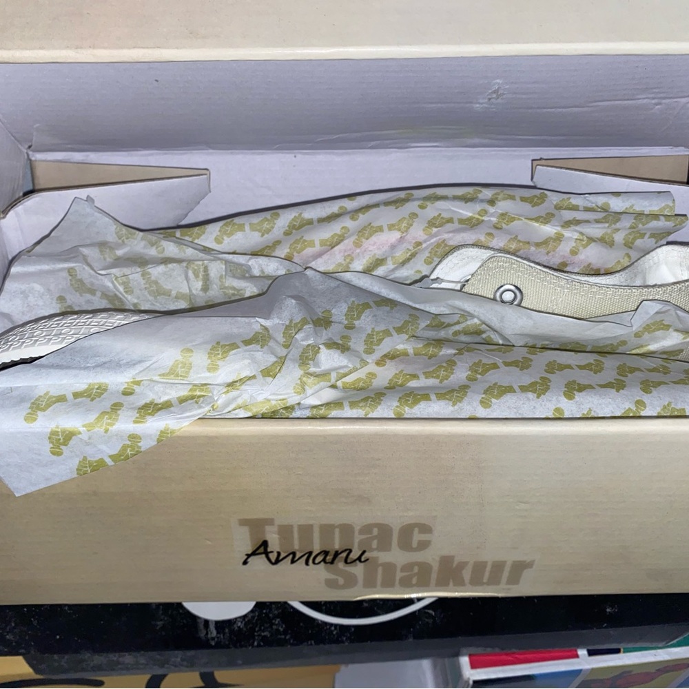Tupac Shoes - Picture 8 of 16